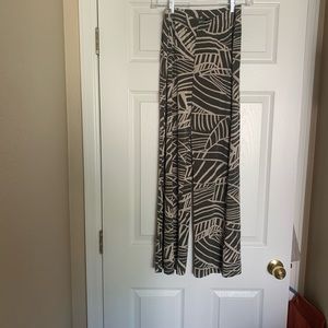 Like new Chico’s Travelers Size 0